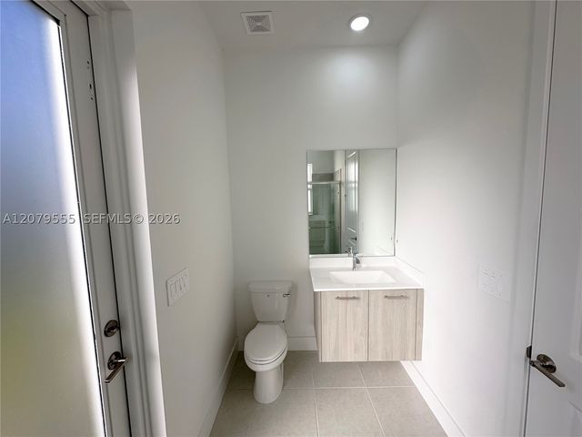 12273 SW 44th St, Davie, FL 33330
