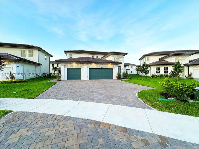 12273 SW 44th St, Davie, FL 33330