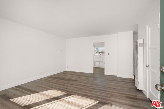 6509 Brynhurst Avenue, Los Angeles, CA 90043