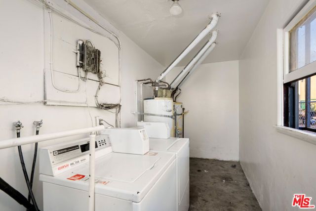 6509 Brynhurst Avenue, Los Angeles, CA 90043