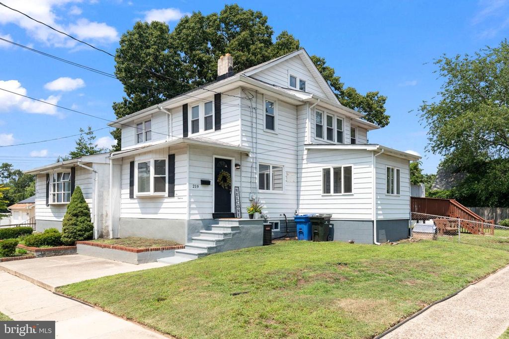 219 MONUMENT AVE, National Park, NJ 08063