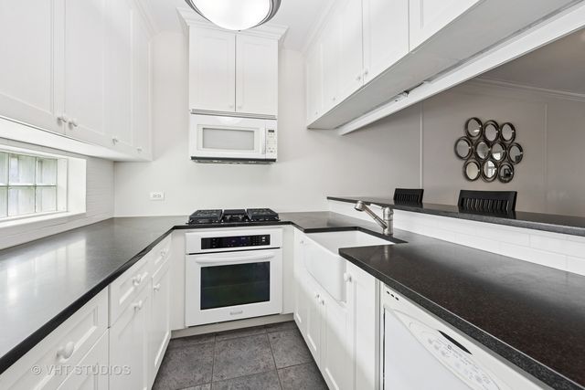 1648 N Bissell Street, Chicago, IL 60614