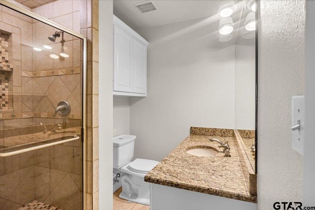 1017 E Olive St., Tyler, TX 75702