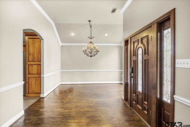 1017 E Olive St., Tyler, TX 75702