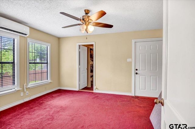 1017 E Olive St., Tyler, TX 75702