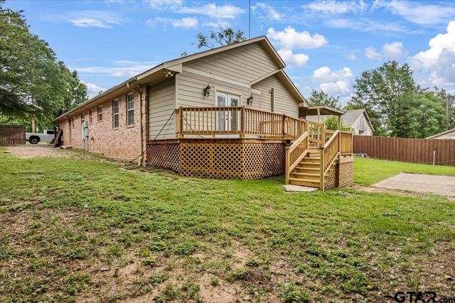 1017 E Olive St., Tyler, TX 75702