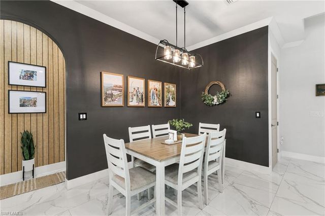 4473 Golden Gate BLVD E, Naples, FL 34120