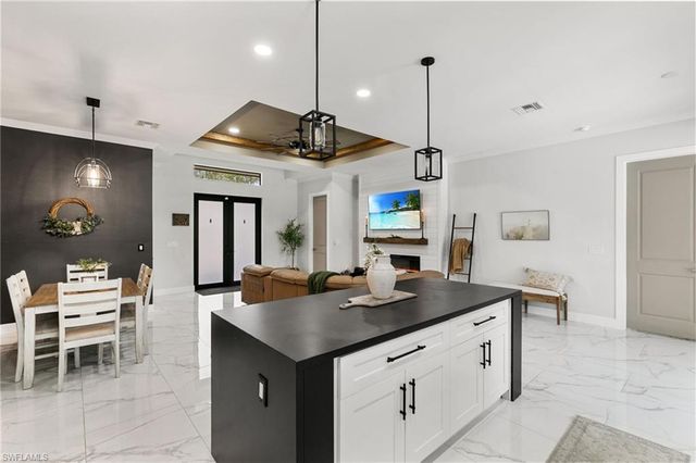 4473 Golden Gate BLVD E, Naples, FL 34120
