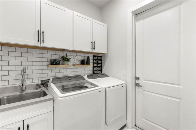 4473 Golden Gate BLVD E, Naples, FL 34120