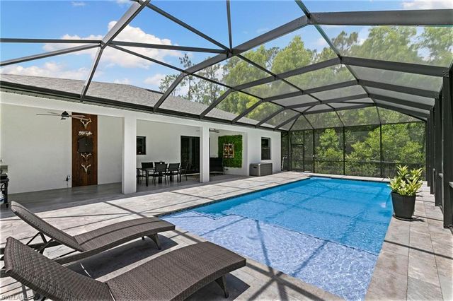 4473 Golden Gate BLVD E, Naples, FL 34120