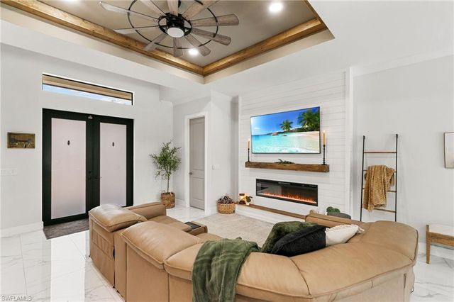 4473 Golden Gate BLVD E, Naples, FL 34120