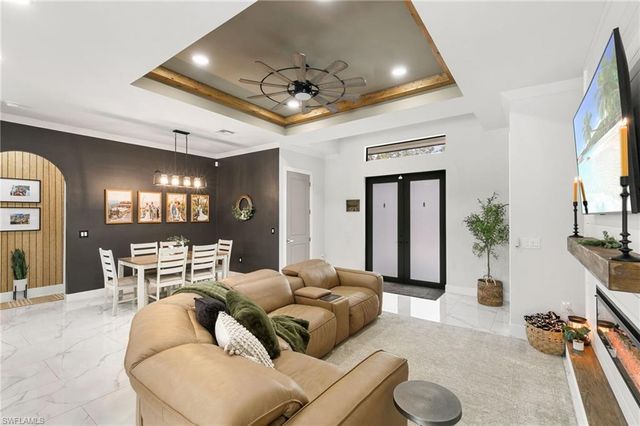 4473 Golden Gate BLVD E, Naples, FL 34120