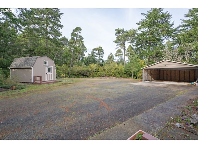 1600 RHODODENDRON Dr 200, Florence, OR 97439