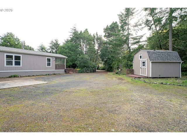 1600 RHODODENDRON Dr 200, Florence, OR 97439