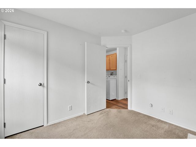 1600 RHODODENDRON Dr 200, Florence, OR 97439