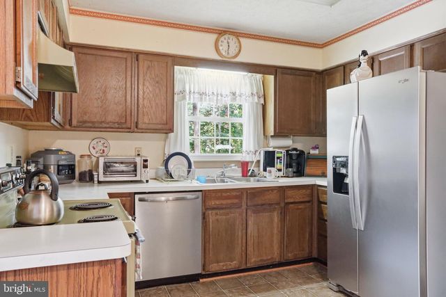 8916 PORTNER AVE, Manassas, VA 20110