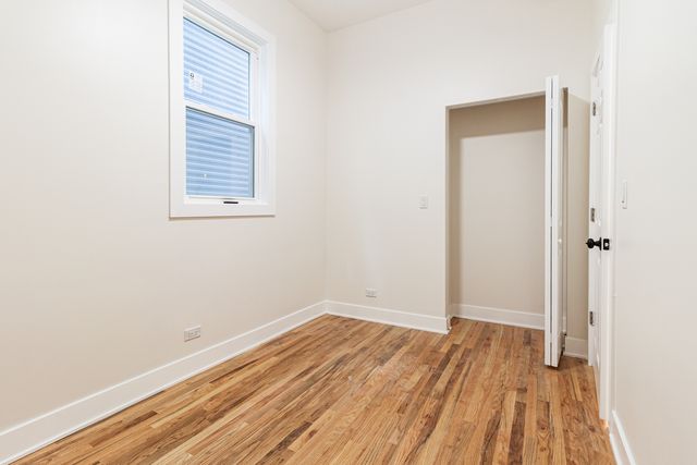1742 N California Avenue 1F, Chicago, IL 60647