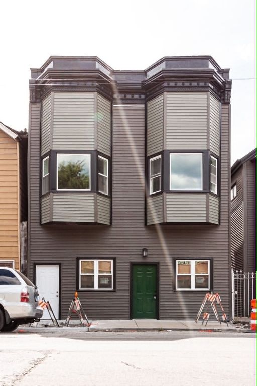 1742 N California Avenue 1F, Chicago, IL 60647