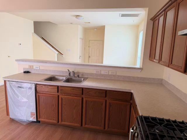 8006 Singing Sonnet Lane, Houston, TX 77072