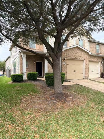 8006 Singing Sonnet Lane, Houston, TX 77072