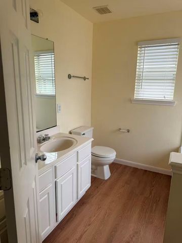 8006 Singing Sonnet Lane, Houston, TX 77072