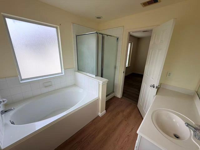 8006 Singing Sonnet Lane, Houston, TX 77072