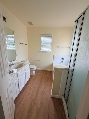 8006 Singing Sonnet Lane, Houston, TX 77072