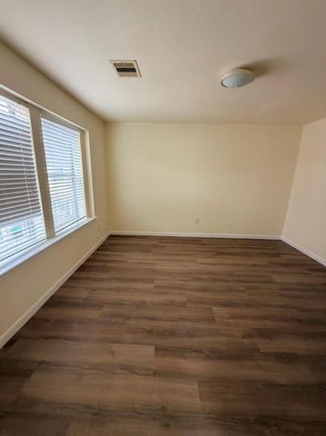 8006 Singing Sonnet Lane, Houston, TX 77072