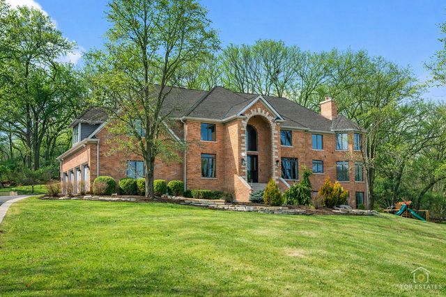 25676 N Canyon Creek Court, Barrington, IL 60010