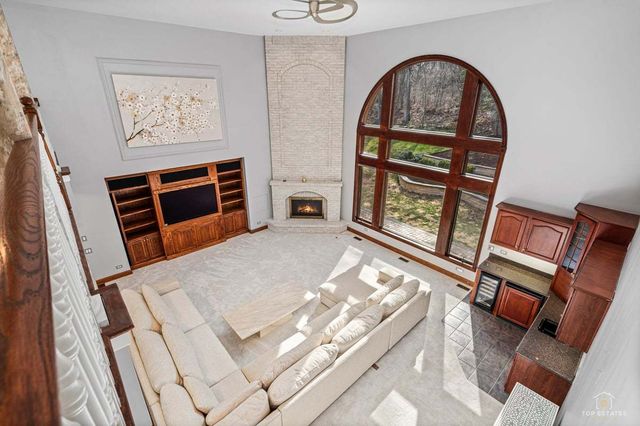 25676 N Canyon Creek Court, Barrington, IL 60010