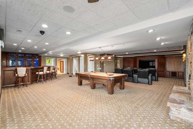 25676 N Canyon Creek Court, Barrington, IL 60010