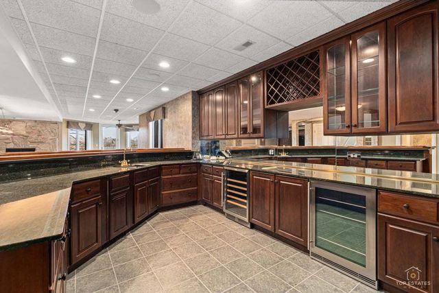 25676 N Canyon Creek Court, Barrington, IL 60010