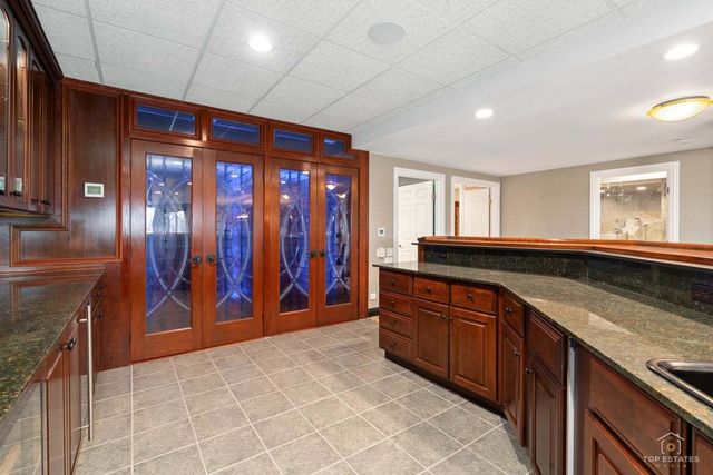 25676 N Canyon Creek Court, Barrington, IL 60010