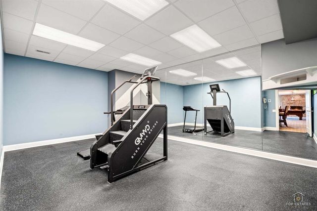 25676 N Canyon Creek Court, Barrington, IL 60010