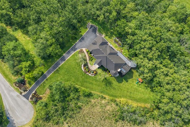 25676 N Canyon Creek Court, Barrington, IL 60010