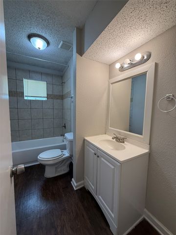 3512 Bahamas Drive, Mesquite, TX 75150