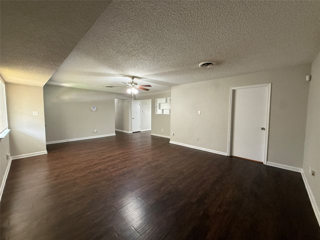 3512 Bahamas Drive, Mesquite, TX 75150