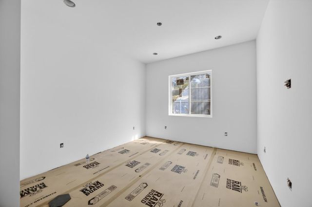3660 Mary Ln, Auburn, CA 95602
