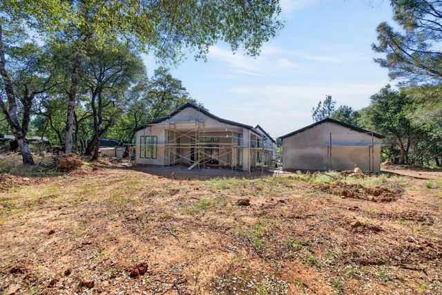3660 Mary Ln, Auburn, CA 95602