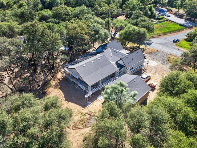 3660 Mary Ln, Auburn, CA 95602