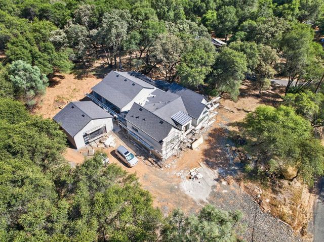 3660 Mary Ln, Auburn, CA 95602