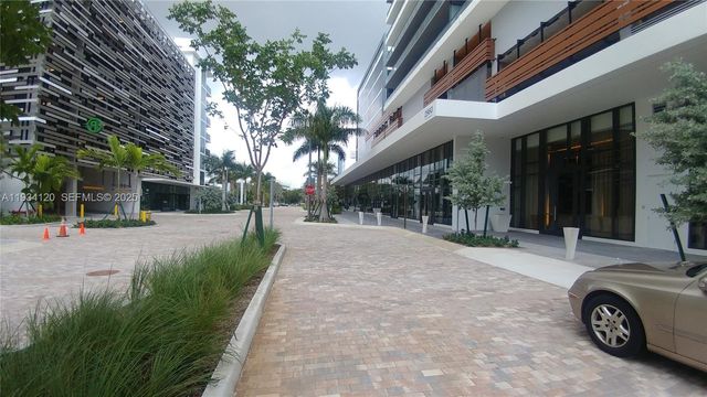 2960 NE 207 St 810, Aventura, FL 33180