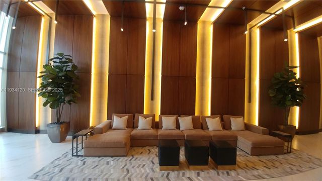 2960 NE 207 St 810, Aventura, FL 33180