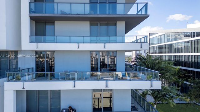 2960 NE 207 St 810, Aventura, FL 33180