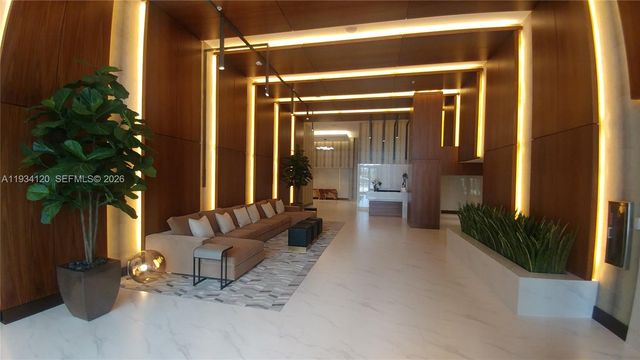 2960 NE 207 St 810, Aventura, FL 33180