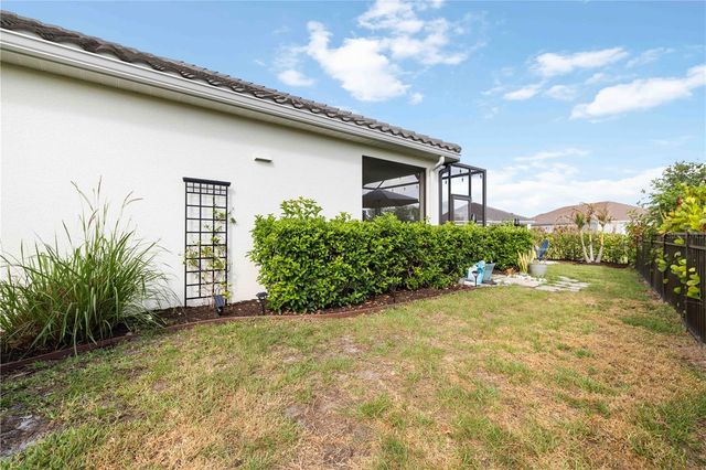 2669 STAR APPLE WAY, Sarasota, FL 34240