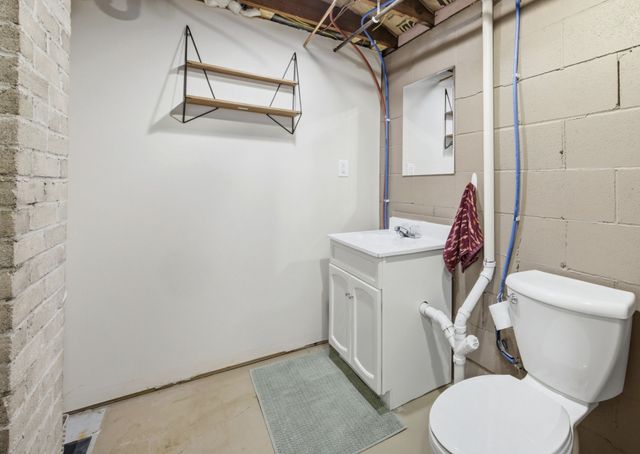 1219 12th Street S, Moorhead, MN 56560