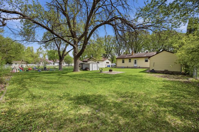 1219 12th Street S, Moorhead, MN 56560