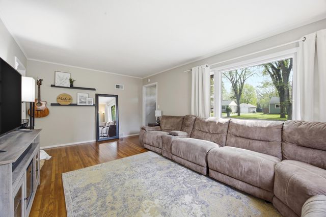 1219 12th Street S, Moorhead, MN 56560