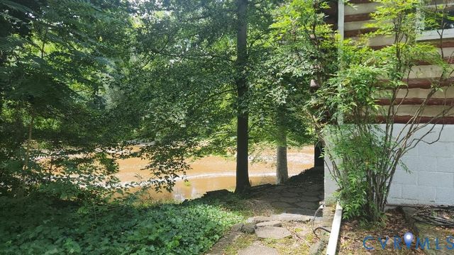 415 Springdale Ave, Colonial Heights, VA 23834